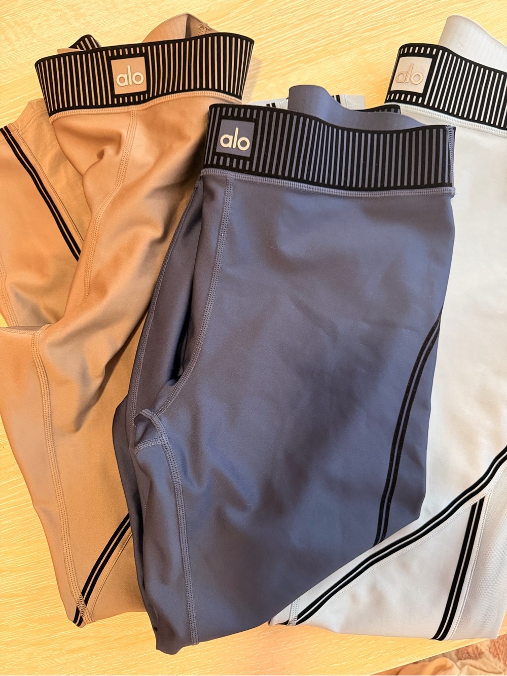 ALO Yoga 3 Leggings bundle deal – Celestial blue , olive tree, navy
